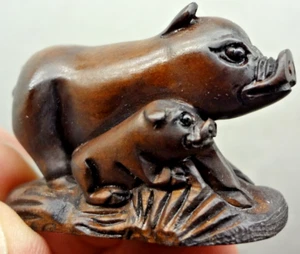 Netsuke Buchsbaum Figur Figur geschnitzt signiert "MAMA SCHWEIN & BABY" - KOSTENLOSER VERSAND! - Bild 1 von 9
