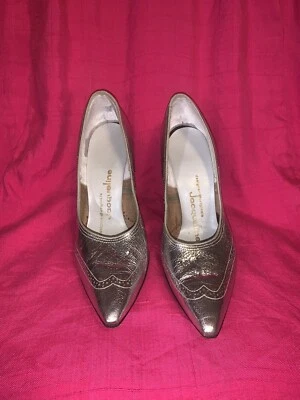 Zapatos de salón/tacones plateados años 60 Foto 1 de 4