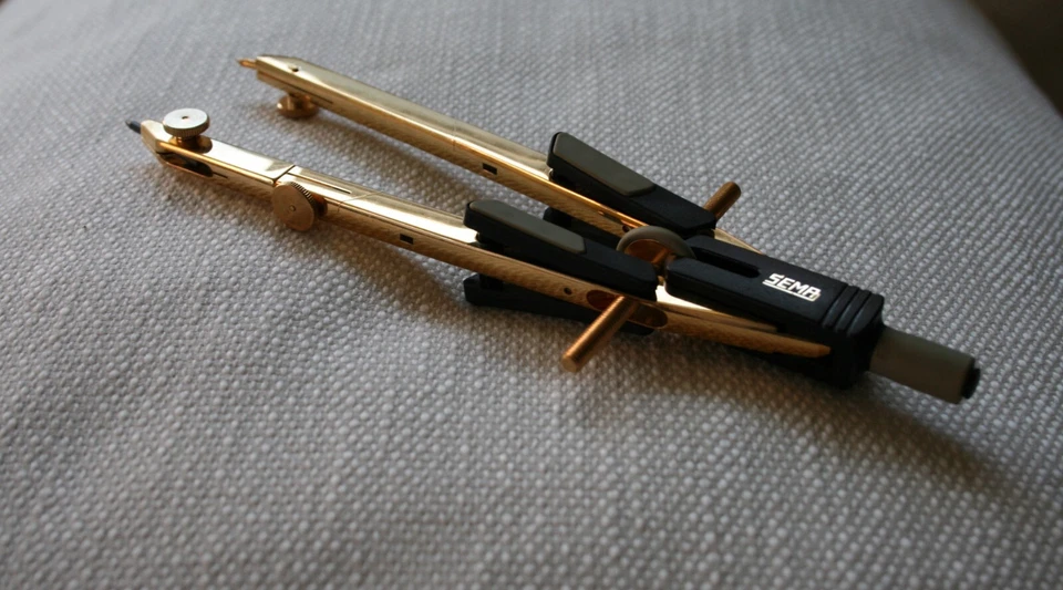 Compás chapado en Oro 18K vintage años 80 dibujo técnico y delineación - Serma - Imagen 1 de 4