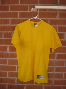 1980s Vintage ** YELLOW / Plain Blank *** M Cotton Faded Class Club T-Shirt USA - Picture 1 of 5