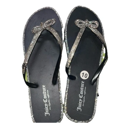 Sandálias chinelos Juicy Couture feminina tamanho 10 preta Bow Bling - Imagem 1 de 3