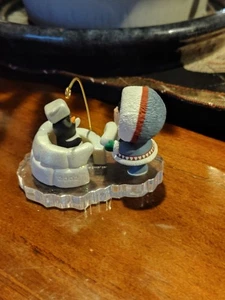 2002 FROSTY FRIENDS Collector's Series Hallmark Keepsake Ornament Christmas  - Picture 1 of 1