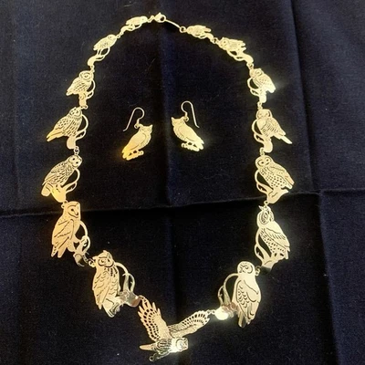 Juego de Pendientes Collar Especie Búho Tono Dorado Wild Bryde 24" Trabajo Abierto Ligero Foto 1 de 4