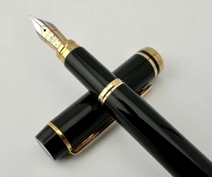 Vintage Waterman Le Man 100 Black Fountain Pen 18K Gold Nib - Picture 1 of 20