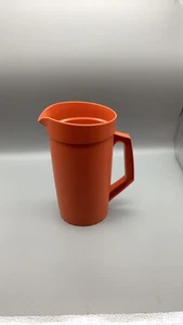 Tupperware Ernte orange 2 Qt Krug 800 mit Ausgießer ohne Deckel - Bild 1 von 6