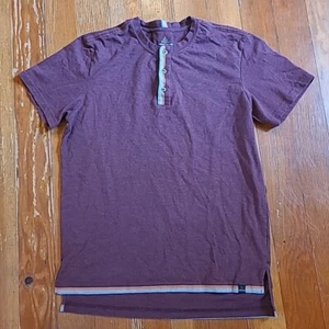 Prana Garrity Henley Shirt Mens Medium Short Sleeve Maroon Dark Cherry Stripes - Picture 1 of 7