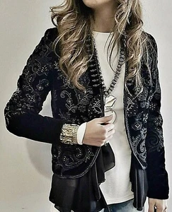 Fabulosa *ZARA* Chaqueta Adornada con Cuentas Bordada Floral Terciopelo Negro XS - Imagen 1 de 17