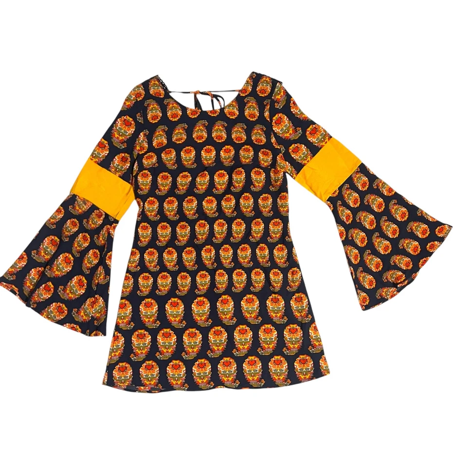 Mini Vestido Gianni Bini GB Manga Campana Cambio Mediano Boho Retro Estampado Espalda Abierta  Foto 1 de 4