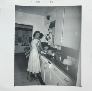 Vintage Photo Snapshot Beautiful Woman Washing Dishes 1956 Kitchen Found  - Picture 1 of 2