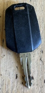 Thule Original Replacement Key N161 OEM - Picture 1 of 2