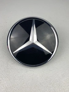 OE Genuine Mercedes Benz Star Distronic Emblem A0008880500 - Bild 1 von 6