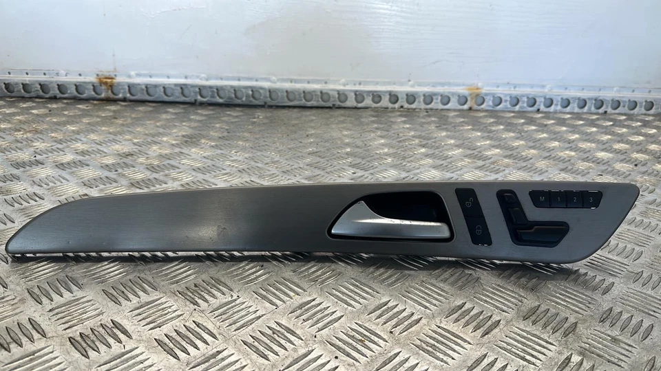 MERCEDES-BENZ ML350 AMG LINE PREM BLUETEC A 2015 MANIJA DE PUERTA DELANTERA AJUSTE PANEL Foto 1 de 4