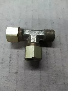 371-06-04-06 Brass 3/8" Compression Pipe Run Tee Fitting x 1/4 Male NPT - Picture 1 of 1