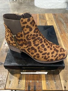 New Pierre Dumas Women's Animal Leopard Zip Faux Suede Ankle Boots Size 11 NIB - Picture 1 of 10