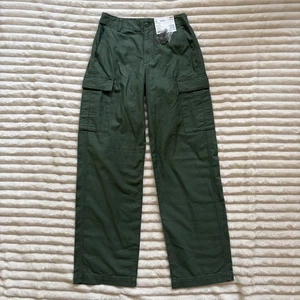 UNIQLO WOMEN’S WIDE LEG CARGO PANTS XS OLIVE COTTON BLEND HIGH WAIST NWT - Bild 1 von 12