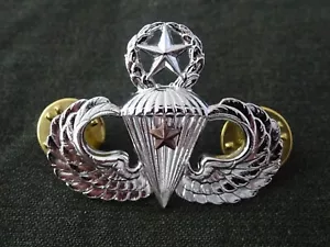 A22-48) Original US Combat Parachutist 1st Award Master Army Airborne Badge - Bild 1 von 3
