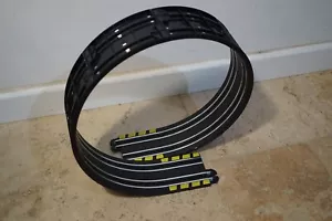 Micro Scalextric Track Stunt Extension Pack Loop the Loop e rettilinei corti - Foto 1 di 6