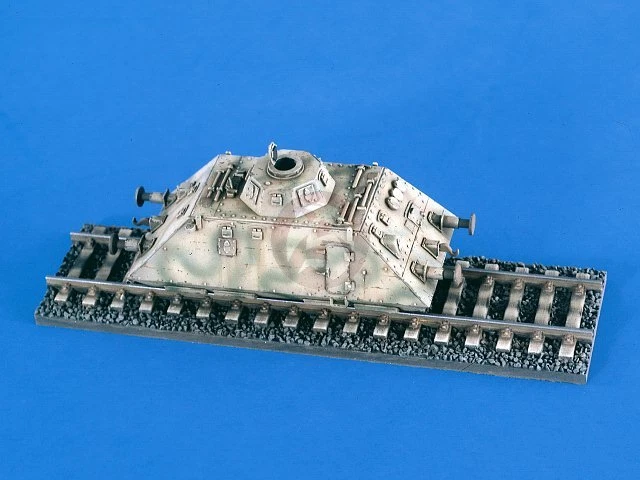 Verlinden 1/72 S.Sp. Mannschaftswagen German Heavy Scout Railcar Troop Car 2367 - Image 1 of 1