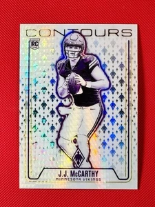 NFL 2024 Phoenix JJ McCarthy Rookie ~Contours Hyper~ #CON-JMY Minnesota Vikings - Bild 1 von 2