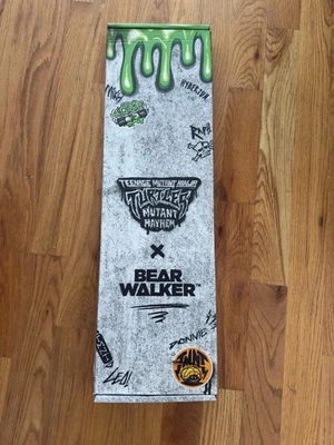 Cubierta TMNT Mutant Mayhem Bear Walker Edición Limitada COMO NUEVA SELLADA EN CAJA Foto 1 de 4