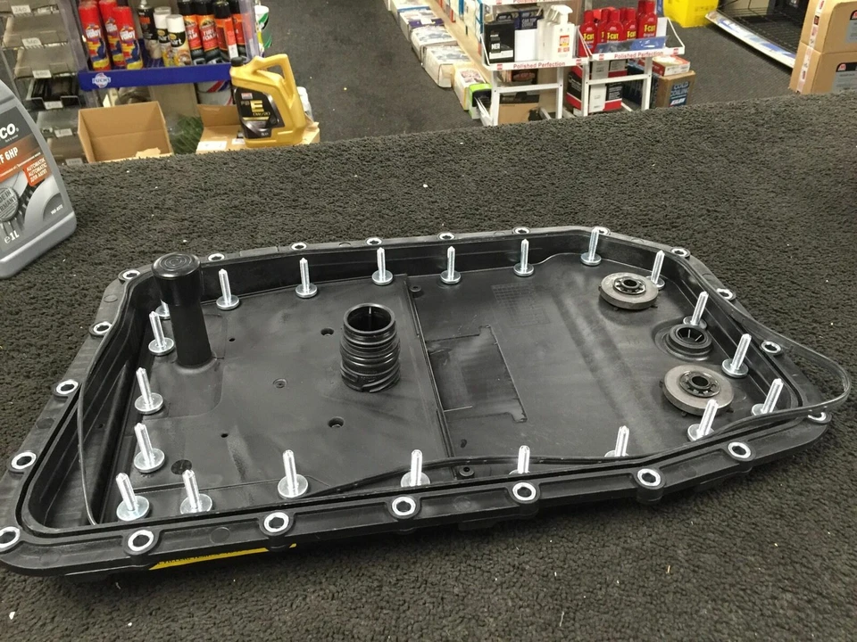 BMW 335i 330i E90 91 E92 E93 TRANSMISIÓN AUTOMÁTICA SUMIDERO FILTRO Y KIT DE PERNOS Foto 1 de 1