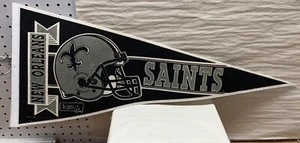 Vintage NFL New Orleans Saints Vintage 3 Bar Facemask Logo Football Wimpel - Bild 1 von 2