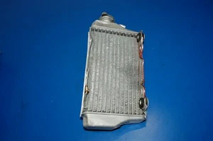 02-04 CRF450R 2002 OEM radiador lateral derecho motor refrigeración por hielo 19010-KRN-A01 - Imagen 1 de 11