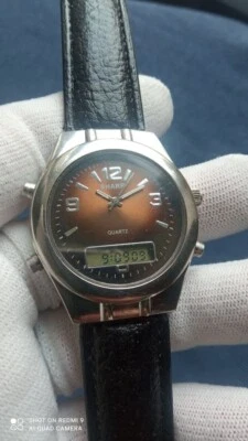 Reloj cronógrafo digital analógico vintage para hombre SHARP Japón Foto 1 de 4