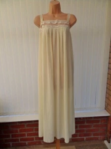 J89 VTG ST MICHAEL LEMON SILKY SATIN SHEER LACE 70'S NIGHTDRESS 12/14 M 36" PITS - Picture 1 of 10