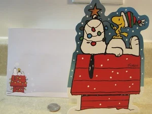 1 DIECUT HIGH QUALITY PEANUTS SNOOPY CHRISTMAS CARD WOODSTOCK MATCH ENV HALLMARK - Picture 1 of 5
