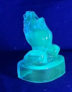 Kanawha Glass Praying Hands Paperweight Figurine Cobalt Blue 5" Glows Uranium - Picture 1 of 10