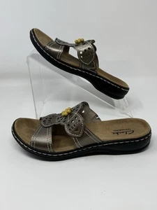 Clarks Bendables Leisa Lolly Sandals Brown Leather Open Toe Slides 6M EUC - Picture 1 of 8