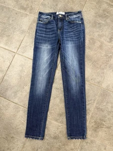 Pantalones de mezclilla Kancan para mujer 7/27 ¡Gran denim oscuro! ¡Me encantan estos! 💙 - Imagen 1 de 11