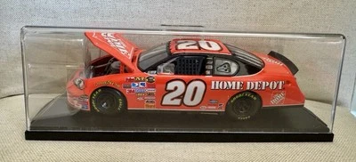 🔥2007 Motorsports Authentics~Tony Stewart~#20~Home Depot~Chevy Monte Carlo~1:24 Foto 1 de 4