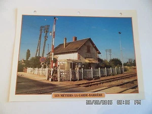CARTE FICHE TRAIN LES METIERS : LA GARDE BARRIERE 1880 - Picture 1 of 1