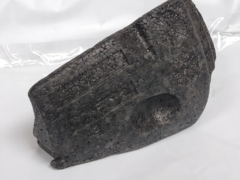 NEW REAR BUMPER ABSORBING UNIT 2028852737 For MERCEDES BENZ 1993-2000 - Image 1 of 4