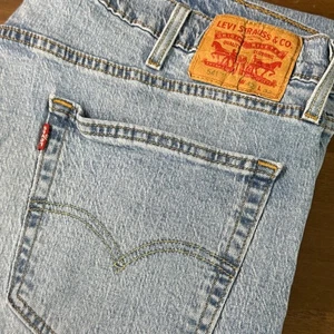 Levi's 541 Athletic Fit Jeans Mens W42 L32 Light Wash Denim Blue - Picture 1 of 8