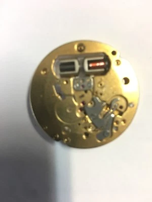 Orologio Bulova Accutron 2182 manca una bobina. (A1) - Immagine 1 di 2