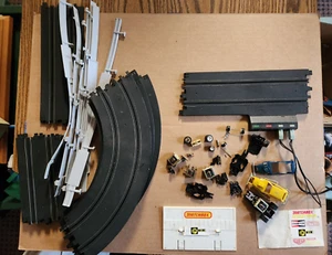 Vintage Matchbox Speedtrack Track Guard Rails Car Parts and More Slot Cars - Picture 1 of 16