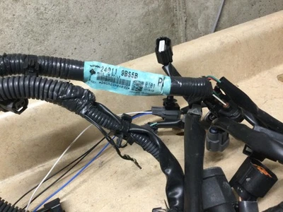 Nissan Frontier 2017-2019 4,0 L sala de motores arnés de cableado con caja de fusibles OEM Foto 1 de 4