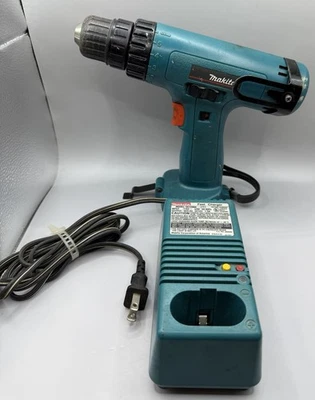 Makita 6211D Cordless Drill 3/8” With Fast Battery Charger DC1290A - Image 1 of 4