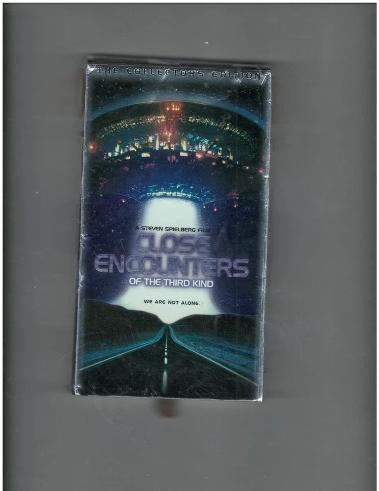 VHS MOVIE CLOSE ENCOUNTERS OF THE THIRD KIND COLLECTORS ED PG STEVEN SPIELBERG. - Image 1 of 1