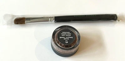 BareMinerals Queen Tiffany Matte Eyeshadow Eye Shadow & Contour Shadow Brush - Image 1 of 4