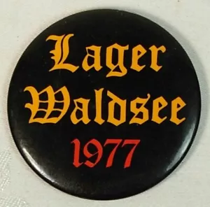 LAGER WALDSEE 1977 CONCORDIA COLLEGE MOORHEAD MINNESOTA PINBACK BUTTON PIN - Picture 1 of 2