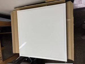 Cooper Lighting Metalux Encounter series LED , 2' x 2 ' flat panel - Picture 1 of 2