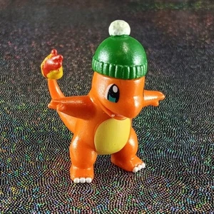 Jazwares HOLIDAY CHARMANDER Pearlescent Pokemon 2" Battle Figur - Bild 1 von 1