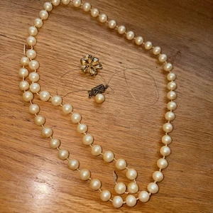 Vintage Perlenstrang 24", braucht Arbeit - Bild 1 von 4