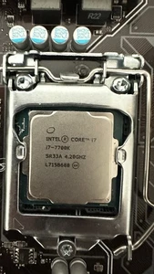 Procesor Intel Core I7-7700K 4,2 GHz - Zdjęcie 1 z 1