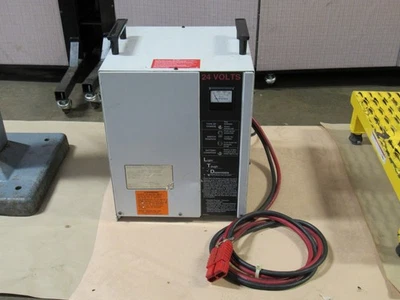 AMETEK LTD BATTERY CHARGER FERR0510-12 24VDC 12CELL 1PH 300-600/12 AMP/HR - USED - Image 1 of 4