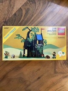LEGO 40567 “Forest Hideout” 90th Anniversary Set Brand New - 1 Set - Picture 1 of 12